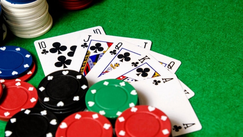 Hướng dẫn cách chơi poker 5 lá hiệu quả cho người mới bắt đầu