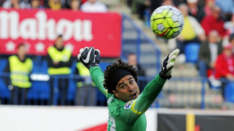 Nhưng khi đến Châu Âu thì cái tên này cũng không quá nổi bật Guillermo Ochoa thi đấu tại châu Âu